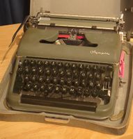 Olympia Traveller typewriter, portable, with case