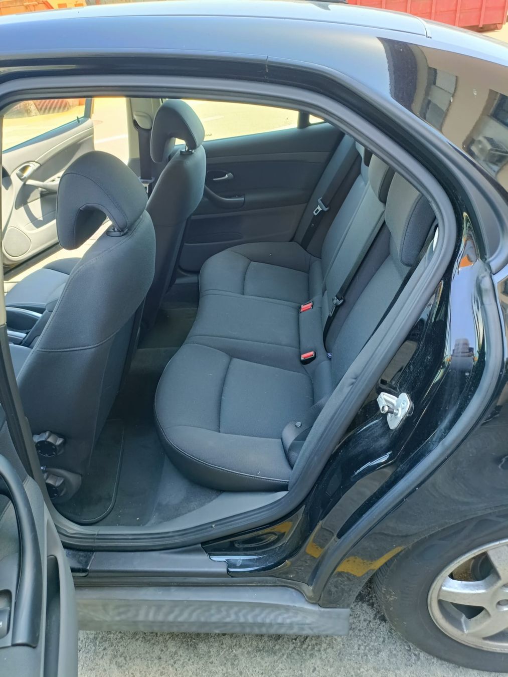 Saab Automobili: Saab 9-3 Limousine  – Difettoso da Lyss venduto da Gaja78 6