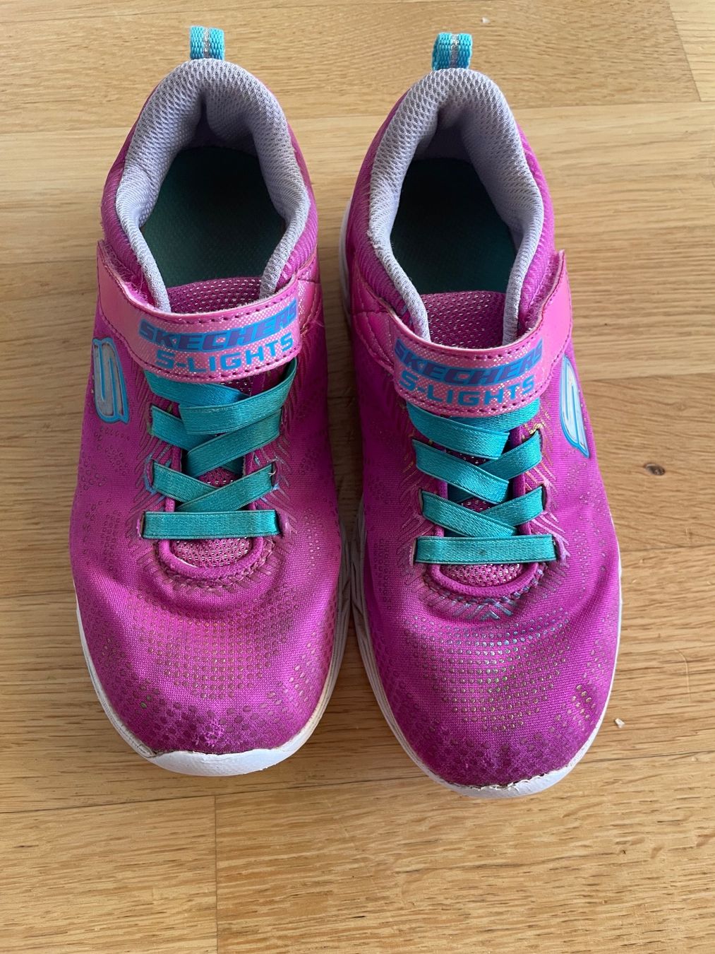 Skechers Schuhe für Mädchen: Skechers sneakers Gr.34 – Gebraucht aus Baden von eklym 2