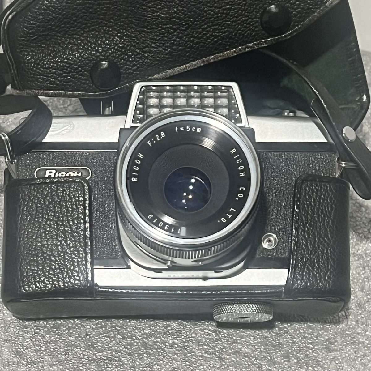 Ricoh Fotocamera: Ricoh 35 Flex Kamera + Tasche – Usato da Unterkulm venduto da Sita013 6