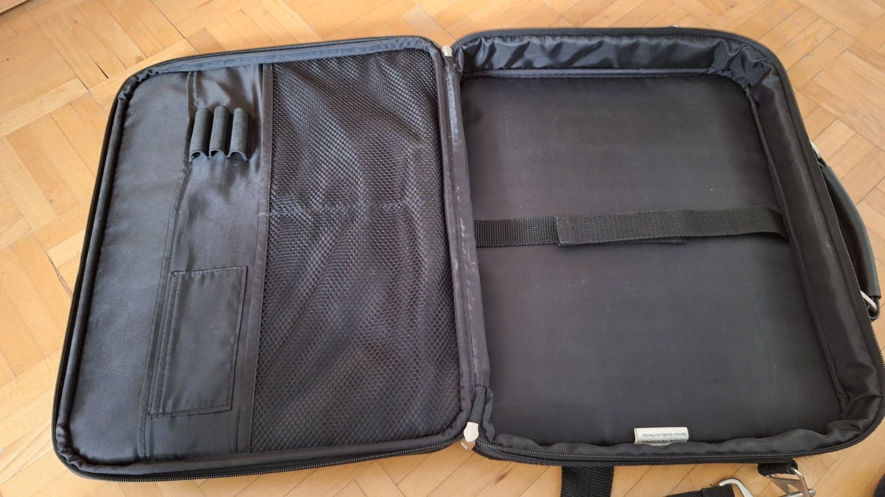 Sacs: stabile Laptoptasche schwarz – D'occasion à Zürich par Dancer10 2