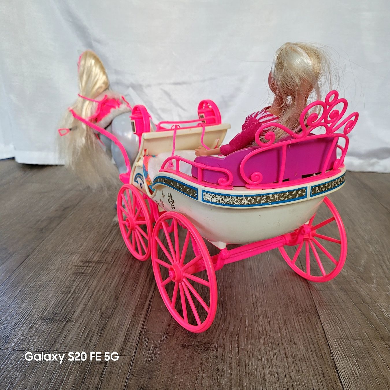 Jouets: Barbie Pferd Blizzard mit Kutsche – D'occasion à Niederbuchsiten par klengyel 2