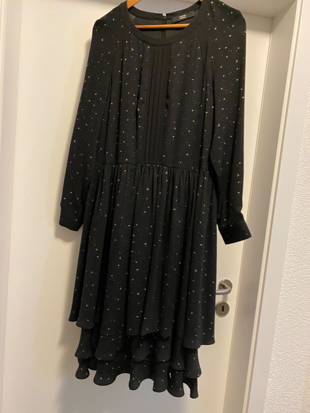 Steffen Schraut Kleider: Steffen Schraut wunderschönes Kleid LP 480.- – Neu (gemäss Beschreibung) aus Buchs-ZH von Frauenkleidermarkt