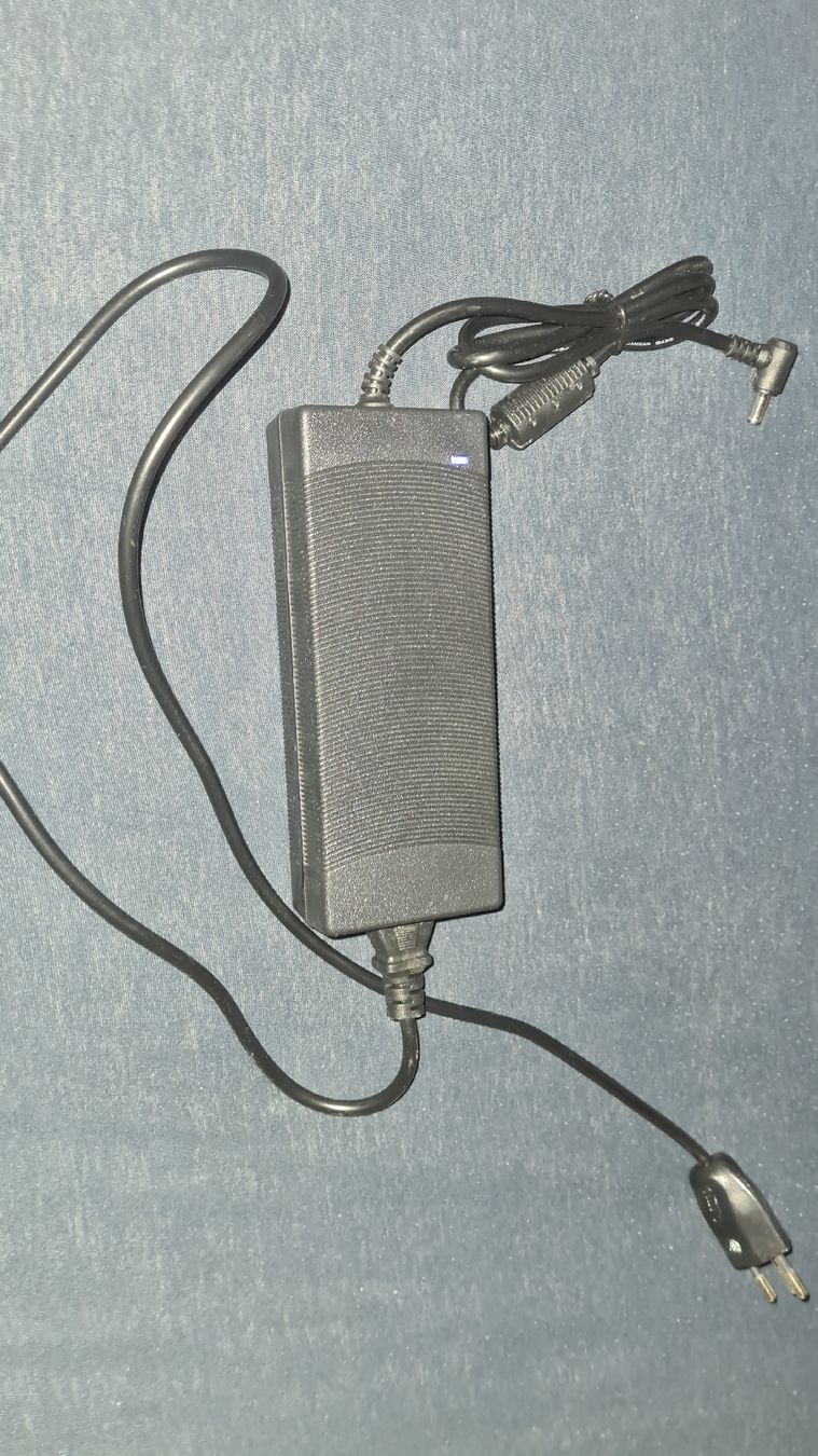 Chargements: 12V 10A Netzteil – Neuf (Voir description) à Brislach par jan_ds2v 3