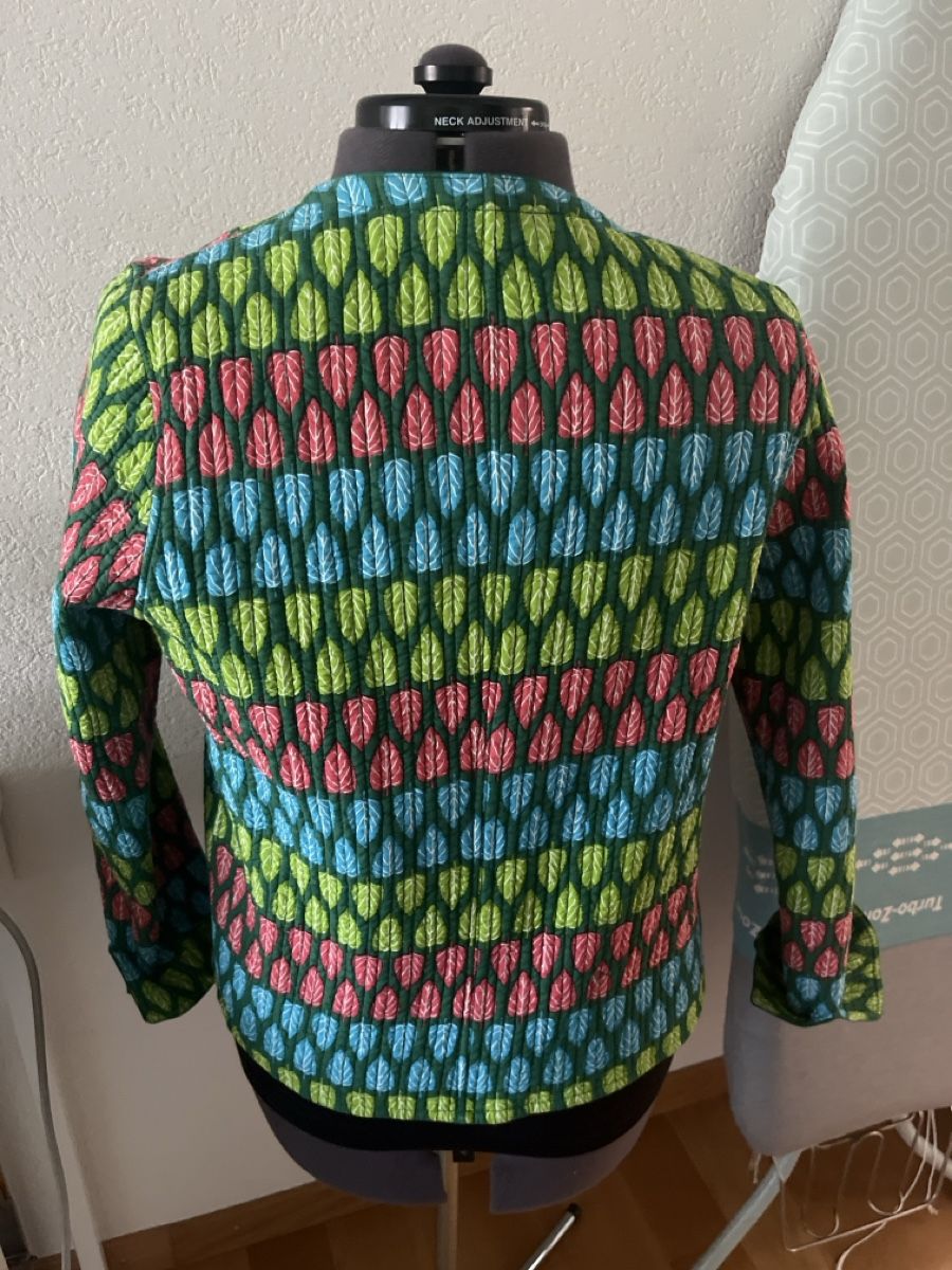 Giacche: Frühlingshafte Jacke mit Blätter Muster Gr. M – Nuovo (secondo la descrizione) da winterthur venduto da Ulla2 3