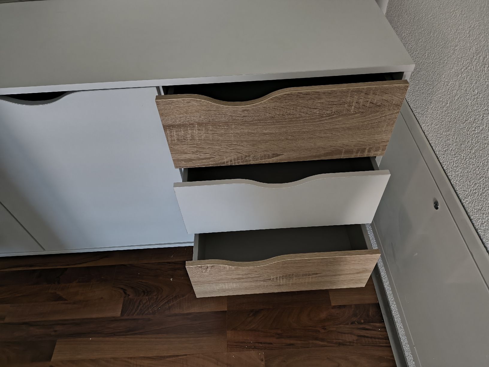 Kommoden: Sideboard weiss Holzoptik mit Schubladen – Gebraucht aus Konolfingen von Michchachela 4