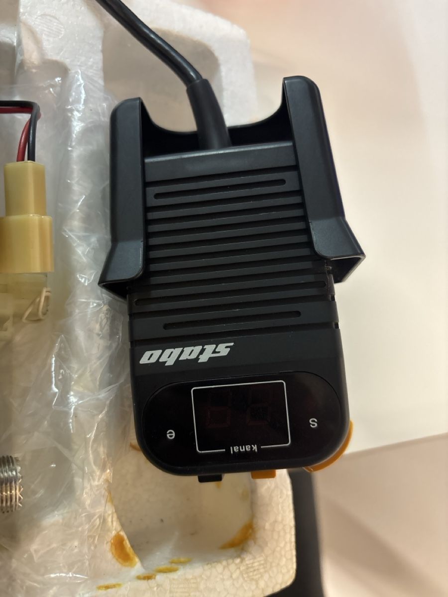Radiocomunicazione: Radio CB Stabo SM 2000 Vintage con microfono originale! – Usato da basel venduto da Swiss._.1978 3