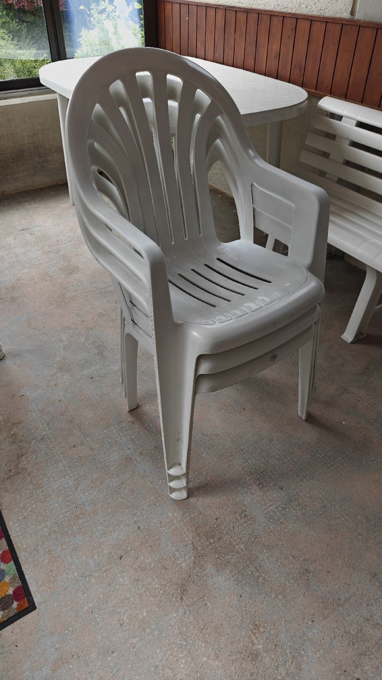 Set di tavolo e panche: Gartenmöbel Set – Usato da Steinhausen venduto da Kep_023 8