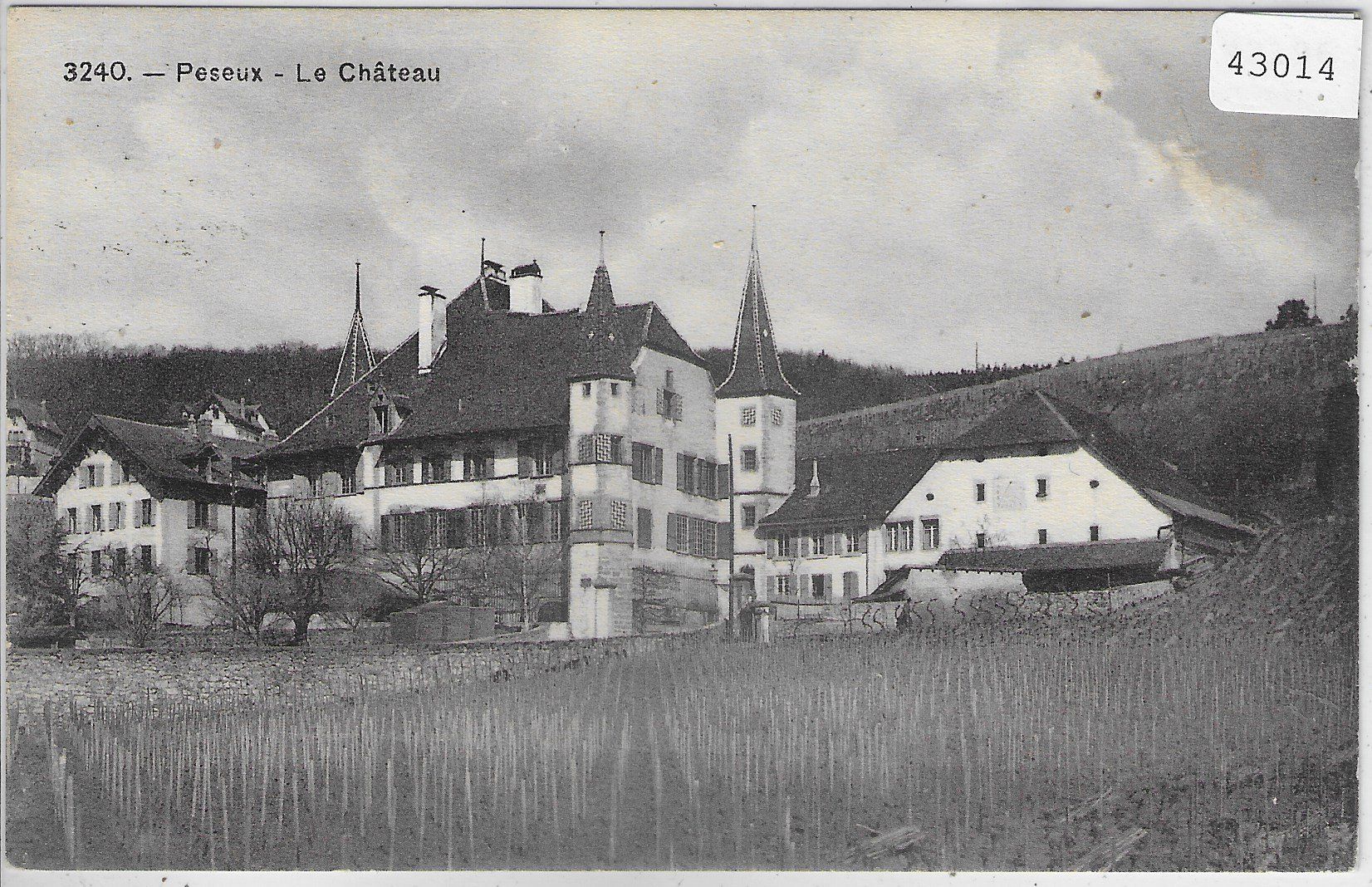 Cartoline postali: Peseux - Le Chateau – Usato da Ettingen venduto da Kartenplanet