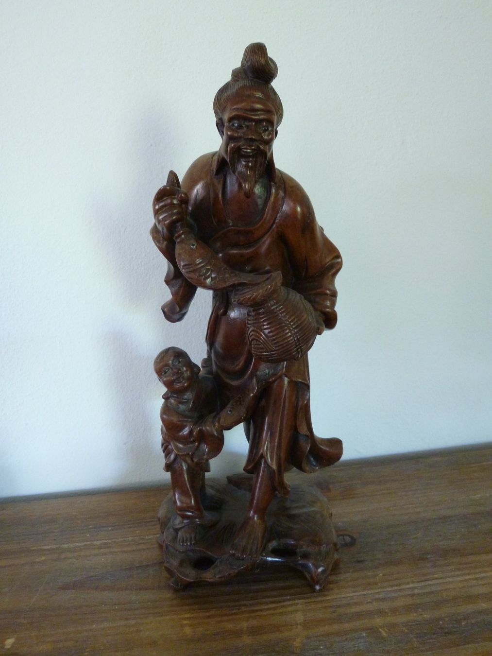 Sculptures & Statues: geschnitzte Holzfigur Mann mit Kind  chinesische Kunst – D'occasion à Dättlikon par Mamakuga 3