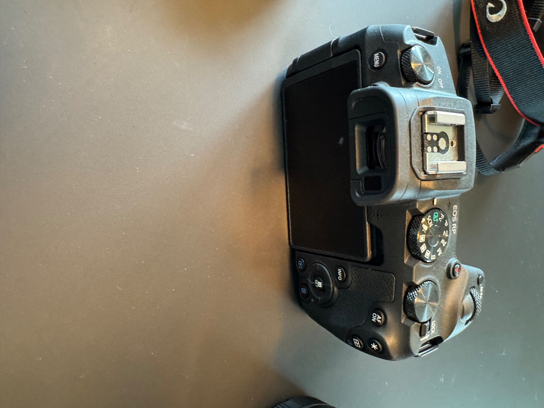 Canon Fotocamera: Canon EOS RP Kamera-Set mit Top Zubehör – Usato da Reinach BL venduto da nbe_7wp7 5