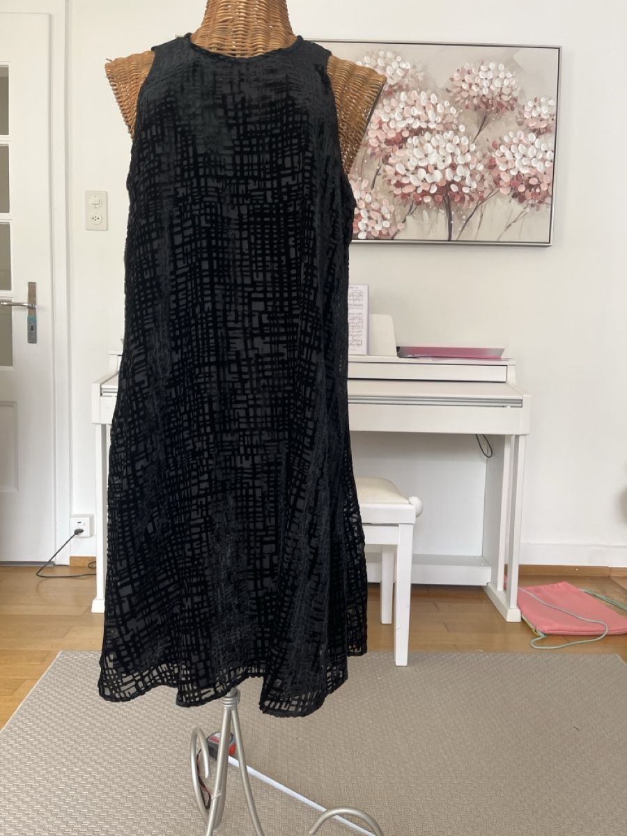 Calvin Klein Vestiti: Kleid, Samtoptik, Calvin Klein, neu, S – Usato da Solothurn venduto da Bobesch08 3