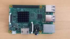 Raspberry Pi3 Model B 1GB und Zubehör Display und Gertboard