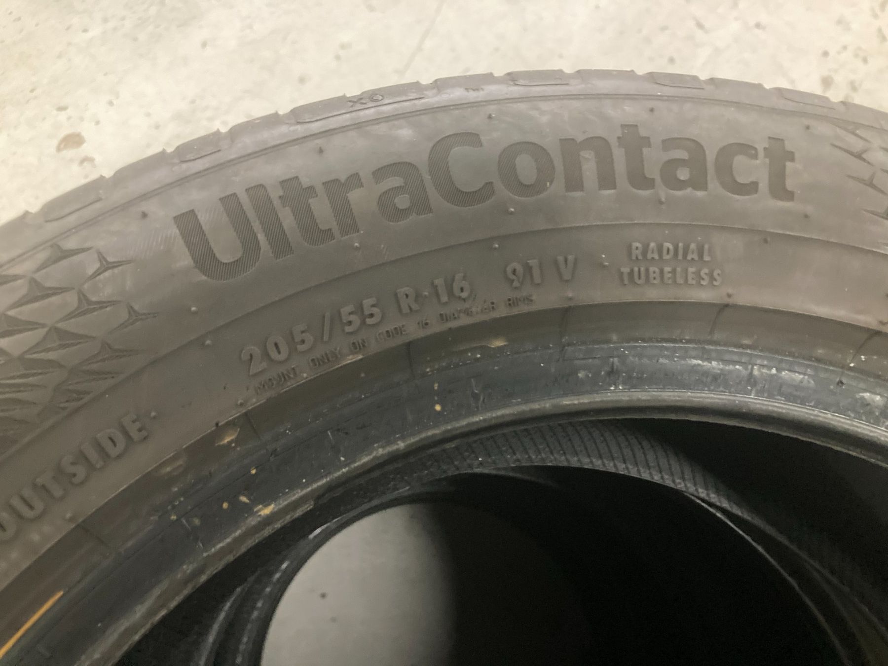 Continental Pneus & Kompletträder: 205/55R16 Sommerpneu Continental – Gebraucht aus Cham von WB2223 2