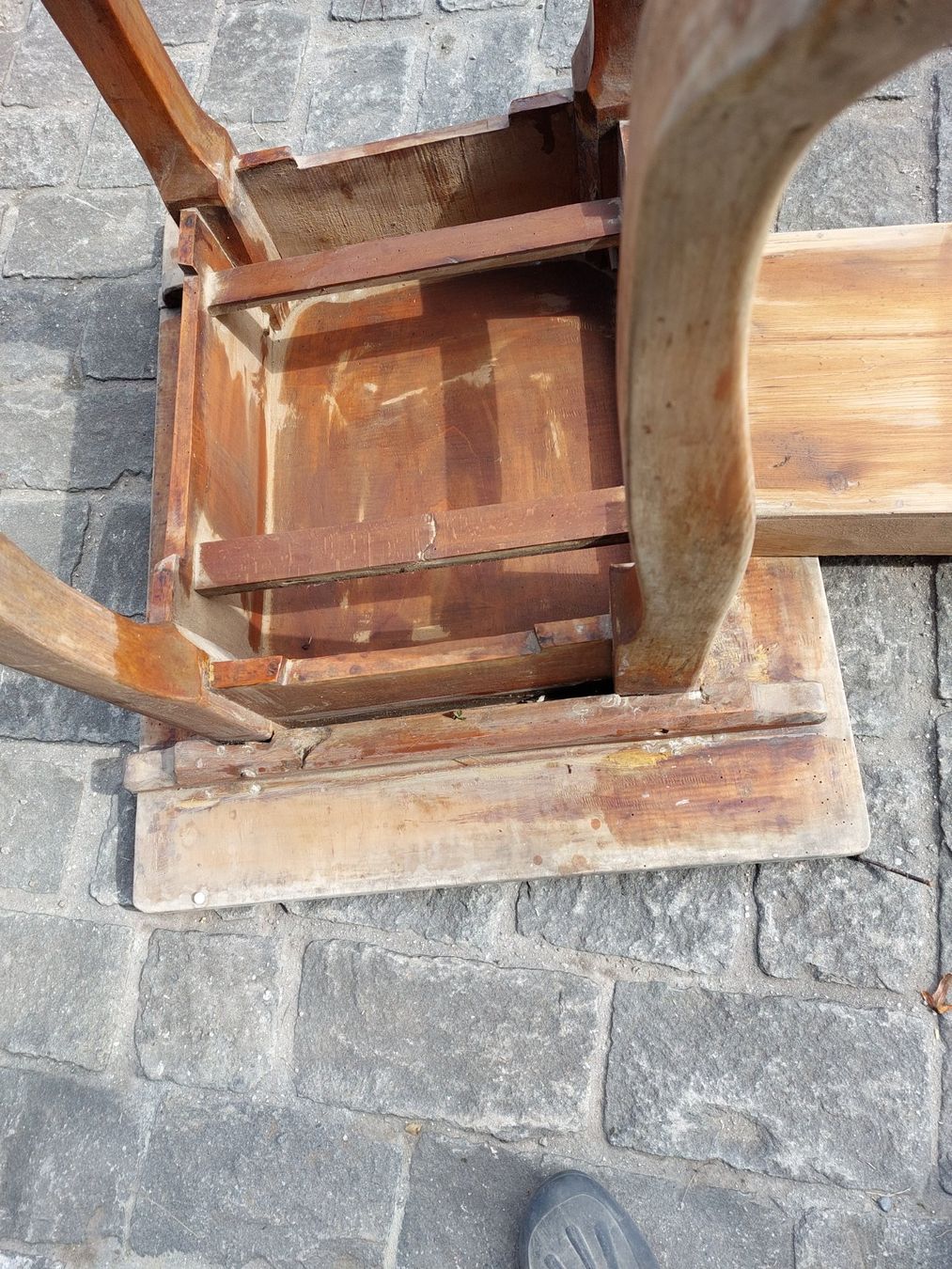 Tavoli: Charmantes antikes Bauerntischchen – Usato da Langnau am Albis venduto da Aphagen 3