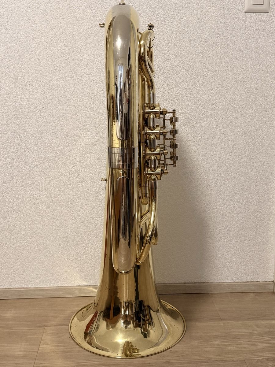 Strumenti musicali: Tuba in B AMATI mit neuem Koffer  – Usato da Grenchen venduto da Vegas45 1