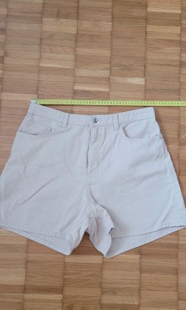 Trendige Terra Nova Shorts, Beige, Gr. 44, Sommer Hit!