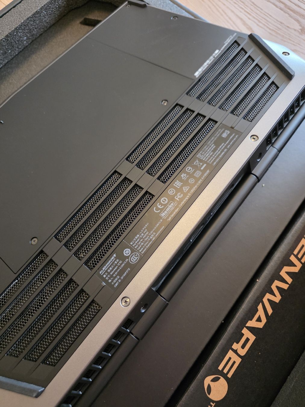 Alienware Notebooks: Alienware 15 R2 Laptop – Gebraucht aus Oberwil-Lieli von ticino122 7
