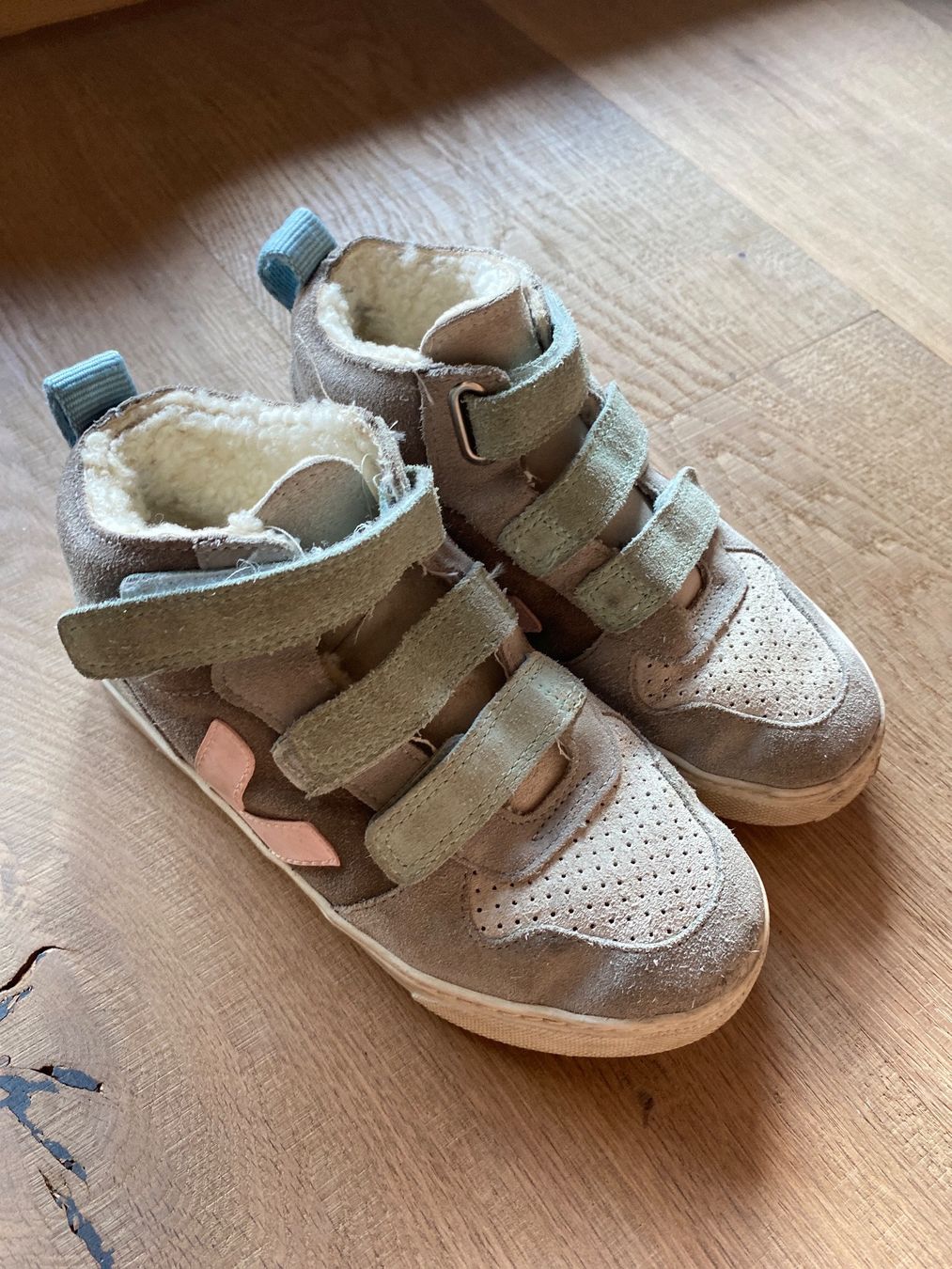 Veja Scarpe per ragazze: Veja Gr. 32 – Usato da Saanenmöser venduto da ballerinas