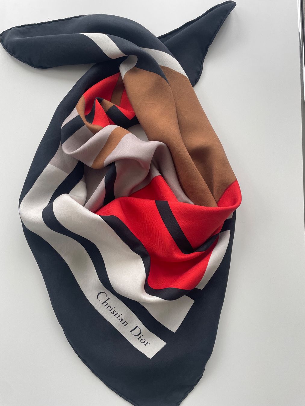 Dior Foulards, Tücher & Schals: Dior Seidenfoulard – Gebraucht aus Thalwil von rasko008