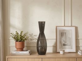 IKEA: Vase de 82cm verre gris + branches + guirlande LED