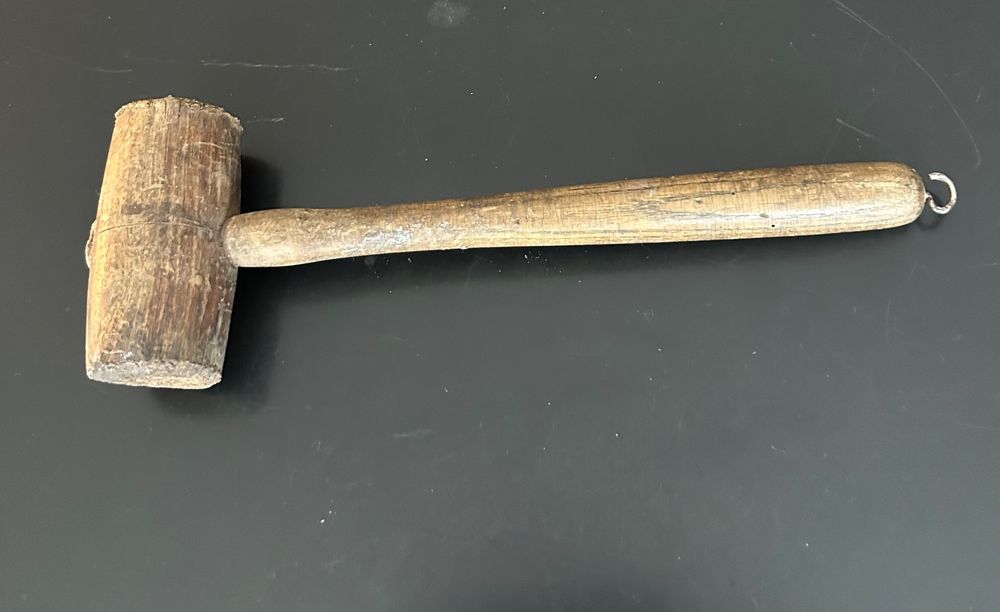 Triuso Holzschlegel 4 kg mit angeschweißten Flacheisen - Speditionsve