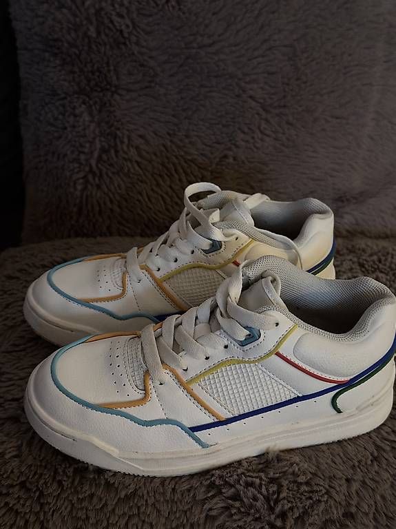 Scarpe per ragazzi: Kinder Schuhe Zara – Usato da Stilli venduto da dia_cgd9 3