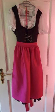 Dirndl Trachtenkleid mit 2 Schürzen, Gr. 38 Top Zustand