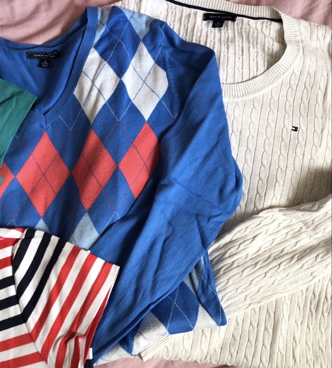 Tommy Hilfiger Kleiderpakete: Kleiderpaket Tommy Hilfiger T-Shirt Pullover Kleider Pulli – Gebraucht aus Frauenfeld von Babytimmy 1