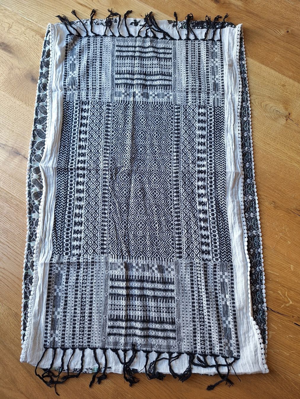 Esprit Foulard & Sciarpe: Hübscher ESPRIT Loop Schal – Usato da Dörflingen venduto da Crazyachmed 3