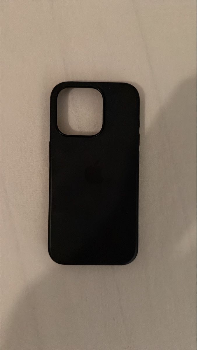 Apple Cover & Protezioni schermo: iPhone 15 Pro Silicone Case – Usato da Witterswil venduto da J2025_28