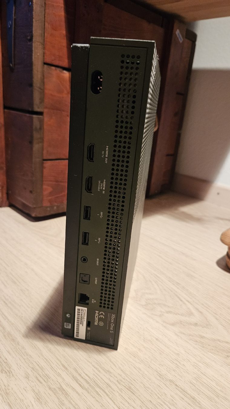 Microsoft Console: xbox one s – Usato da Winterthur venduto da sandman.ch 1