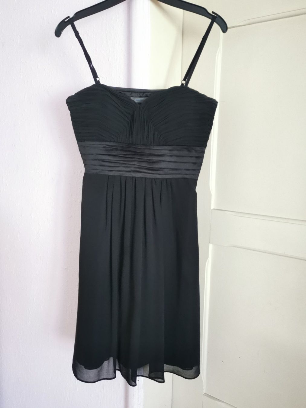 Vestiti: Schwarzes Cocktailkleid – Usato da Unterägeri venduto da Fiobi
