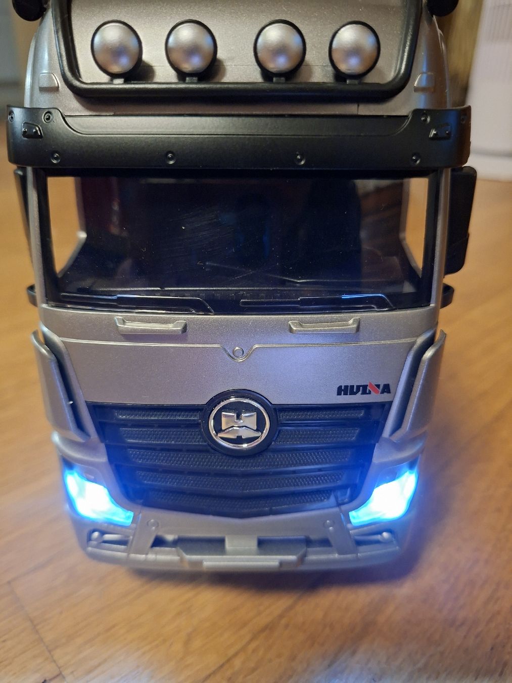Modellismo RC: RC-Lastwagen mit Aufliger – Nuovo (secondo la descrizione) da Winznau venduto da Jaguar_01 5