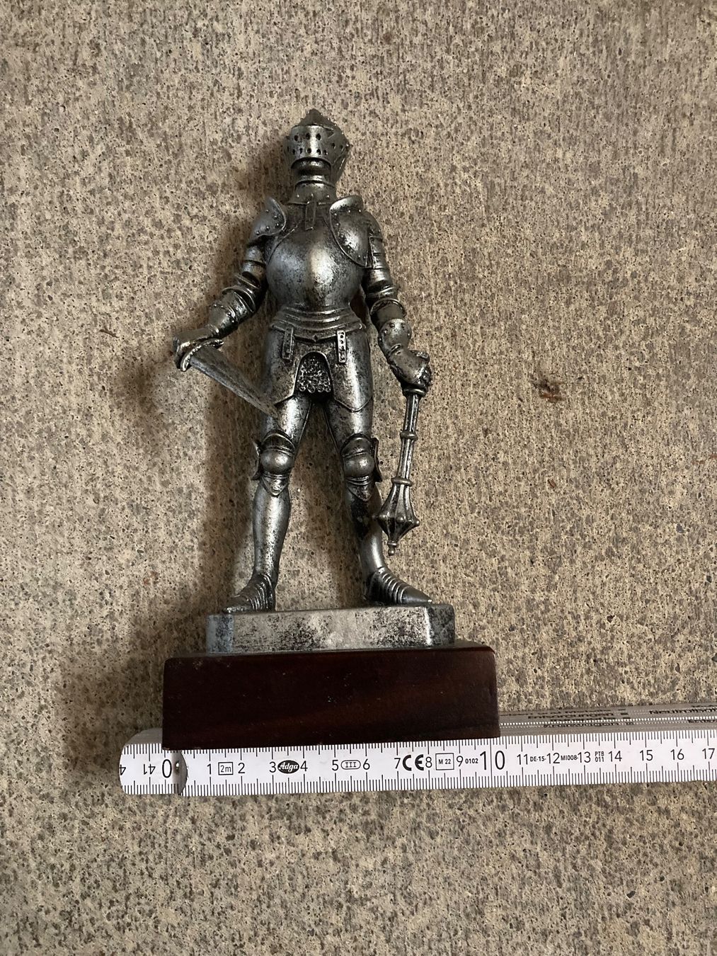 Statuette: Ritterfigur – Usato da Seuzach venduto da foifer 2