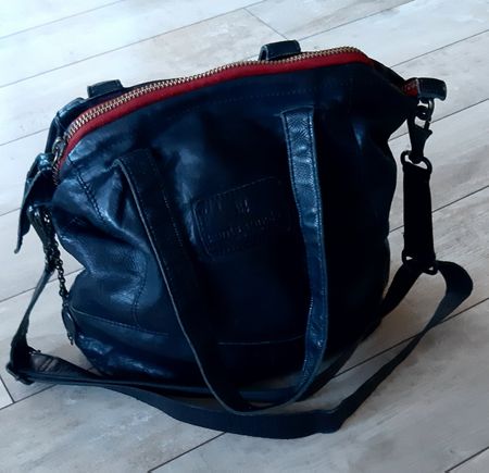 Aunts & uncles  -  Ledertasche  -  schwarz