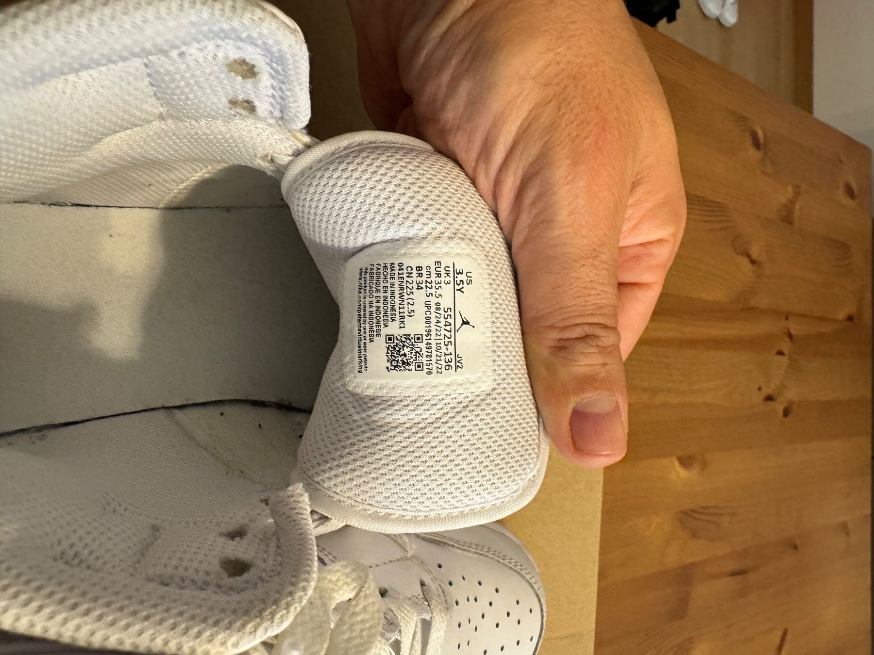 Jordan Schuhe für Jungen: Nike jorden Kinder 35,5 – Gebraucht aus Rheinfelden von adidas1984 4