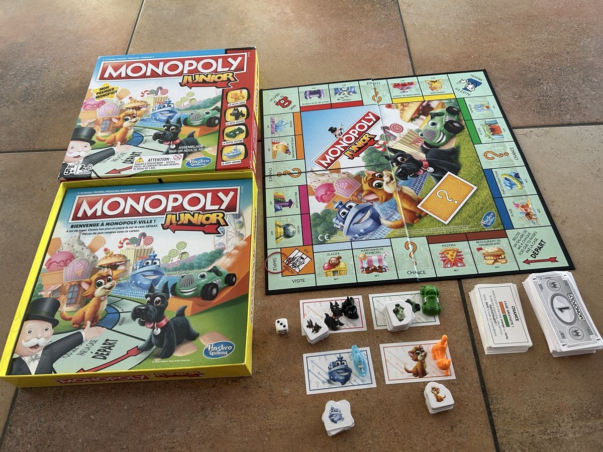 Hasbro Giochi: Monopoly Junior - Jeu de société familial complet – Usato da La Brévine venduto da Pascal_79 1