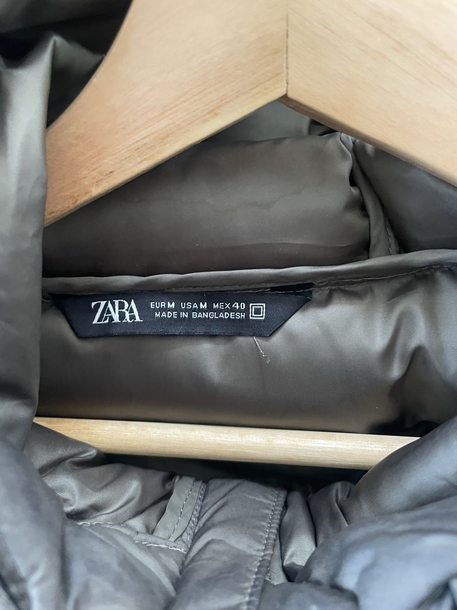 Zara Giacche: Zara Downjacket in olivgrün  – Nuovo (secondo la descrizione) da St. Gallen venduto da sgs_y5j7 1