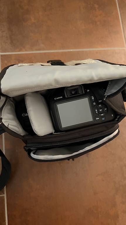 Kamera: Canon EOS 1200D inkl. 2 Objektiven und Tasche – Gebraucht aus Heimberg von sar_raah 3
