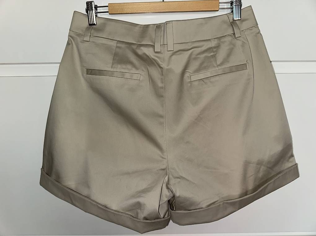 Hosen: NEU ESPRIT Satin Damen Shorts Gr. 40 – Gebraucht aus Bern von tam_vv72 3