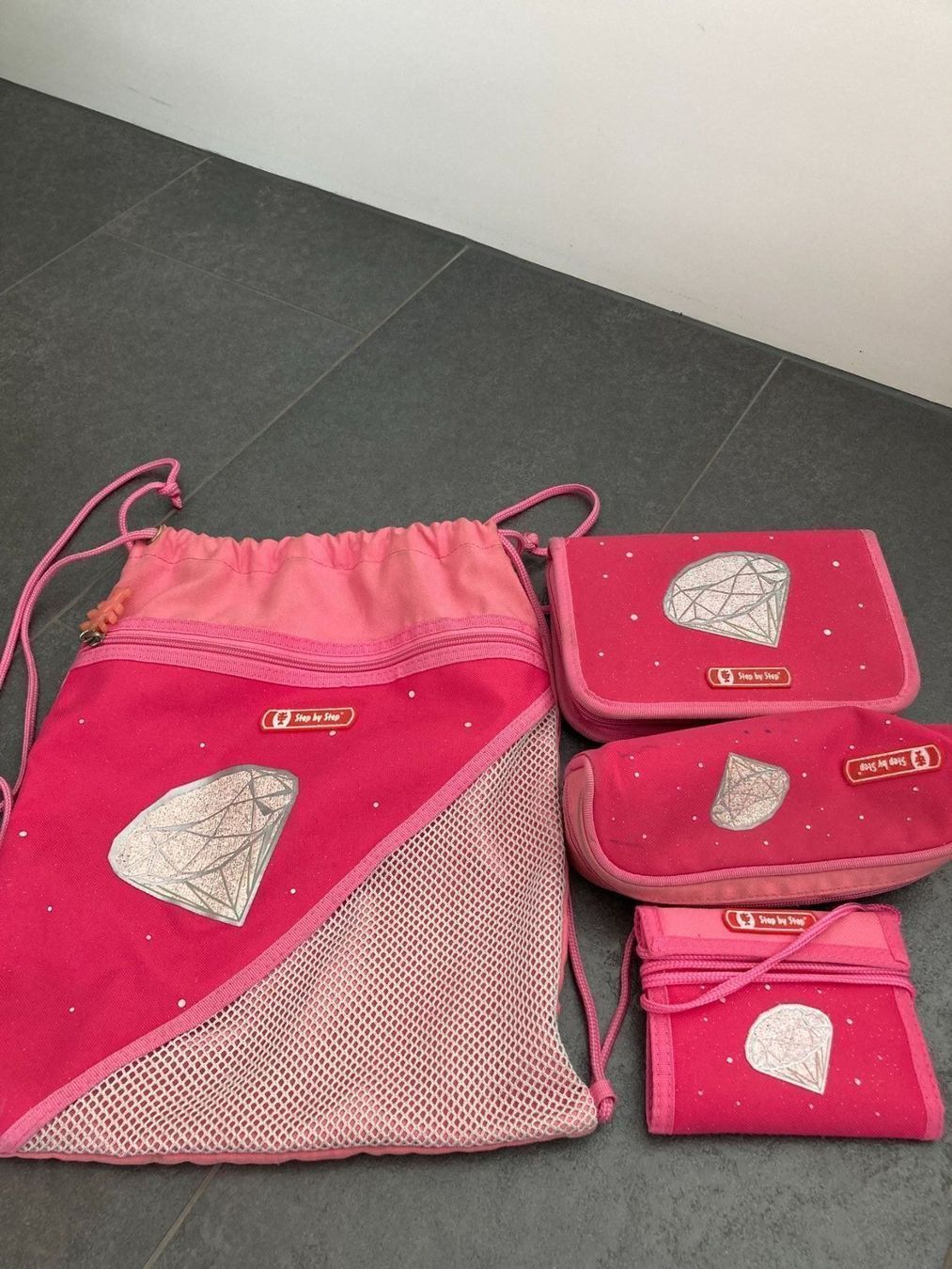 Borse & Zaini: Mädchen Schulrucksack Rosa 5 Teilig – Usato da Pratteln venduto da Miki_ 2