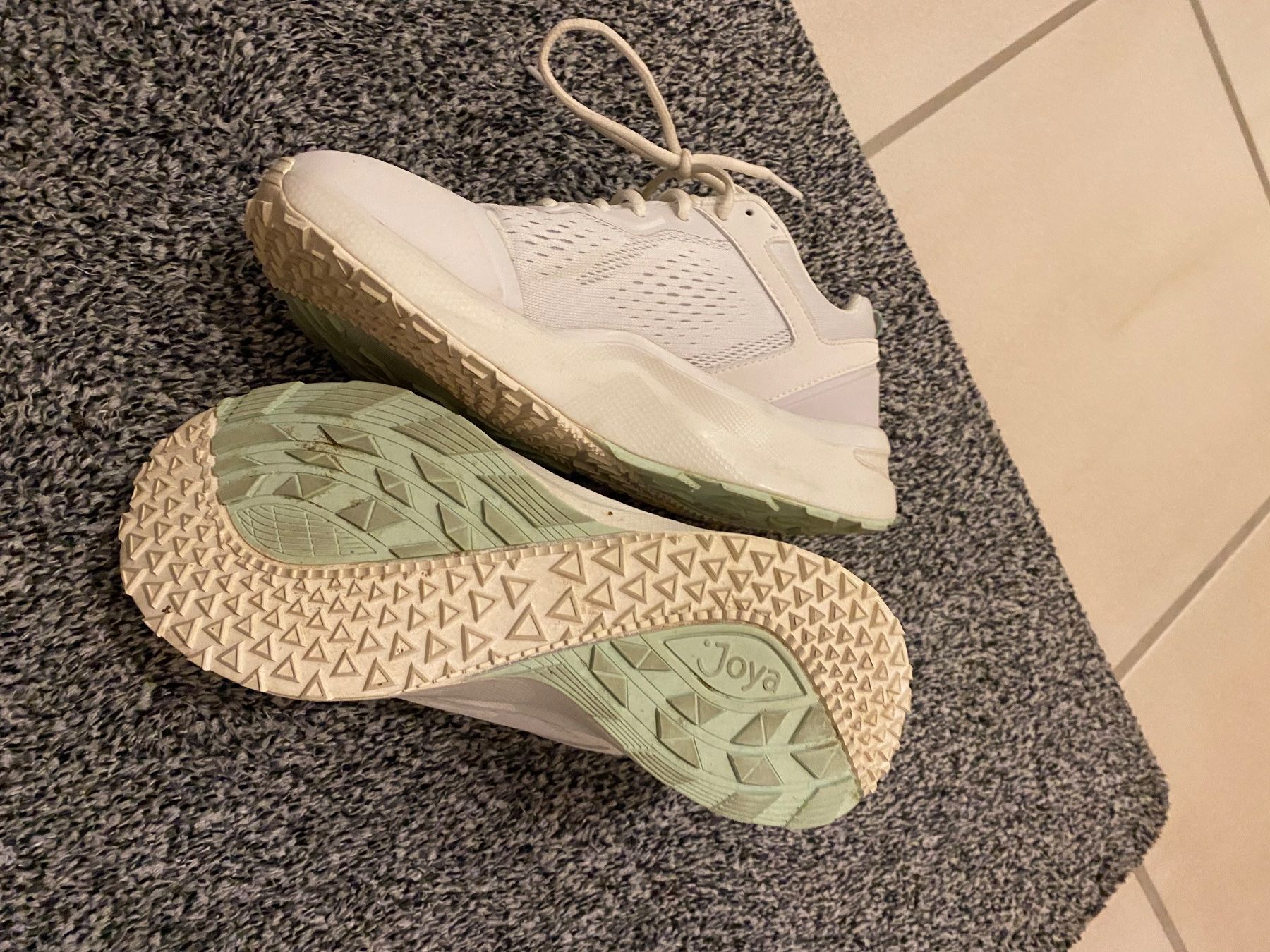 Joya Damenschuhe: Joya Sneaker – Gebraucht aus Hombrechtikon von sch_8qrm 1