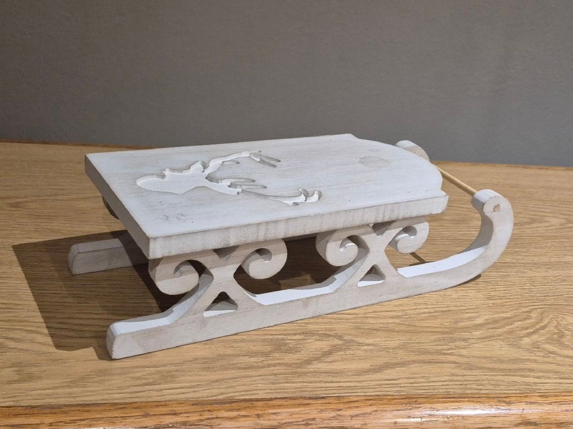 Alle Dekorationen: SHABBY CHIC Deko Holzschlitten, Grösse 29 cm lang – Gebraucht aus Nottwil von echtMOMO