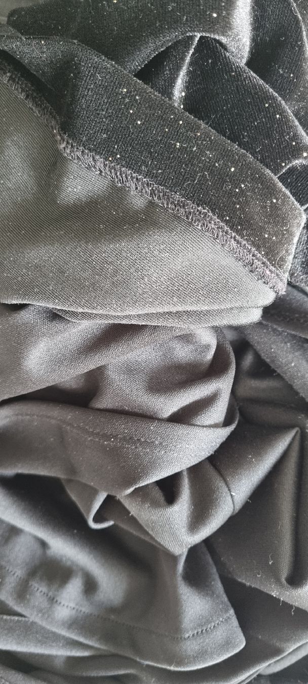 Vestiti: Schwarzes Samtabendkleid von Christian Berg Gr. 36 – Usato da Champlan venduto da acr_kkd5 8