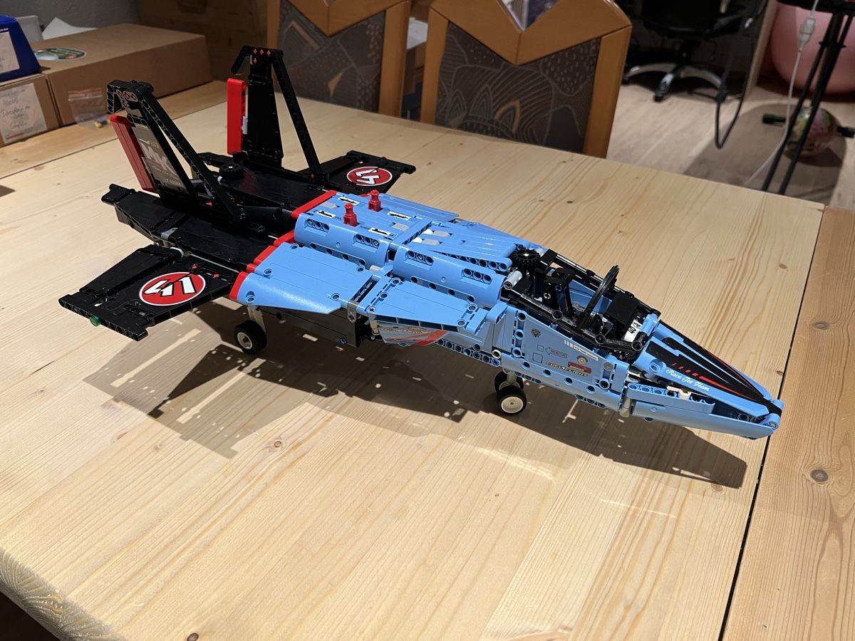 Lego Kit di costruzioni: Lego Technic air race jet 42066 – Usato da airolo venduto da unimo78