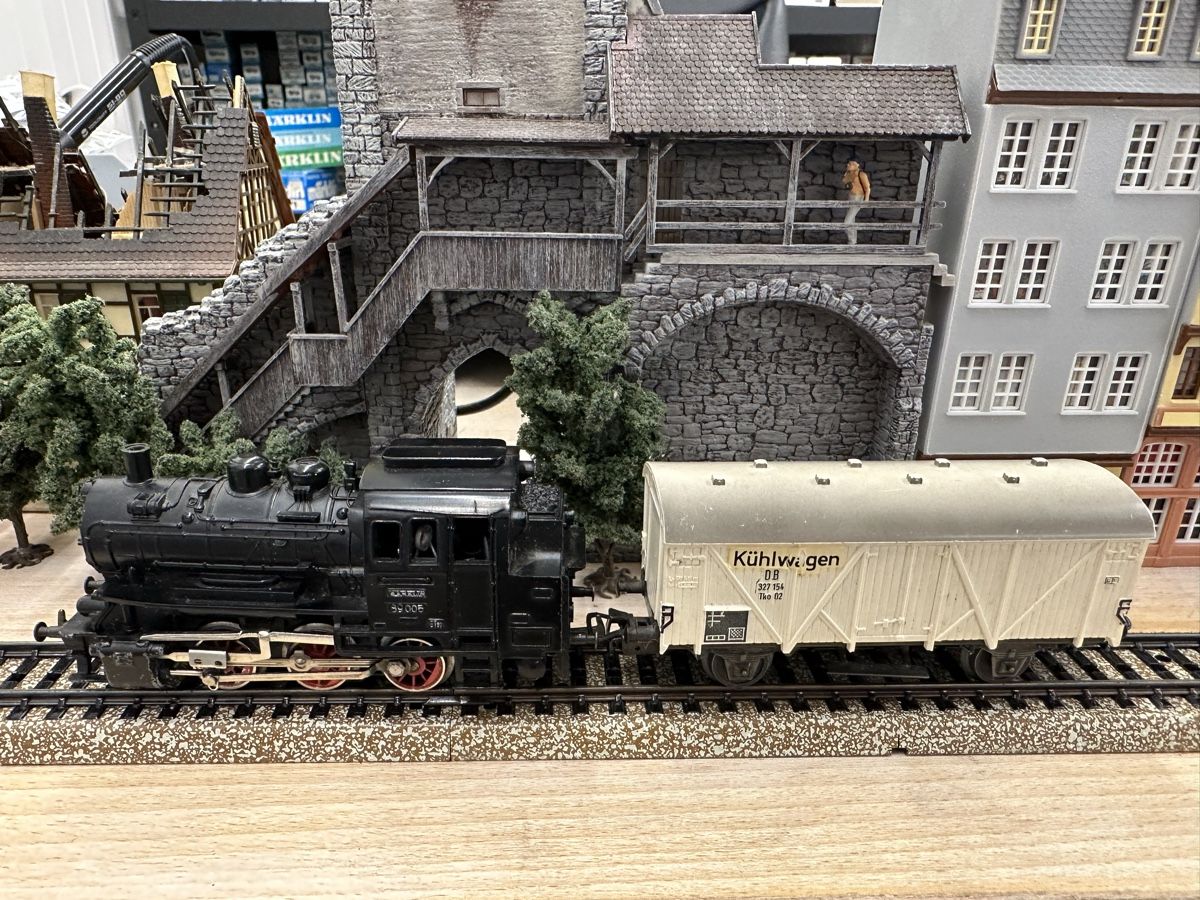 Märklin Modellini di ferrovie: Märklin 3000 DB BR 89 Güterzug – Usato da Lupsingen venduto da New-Haven 1