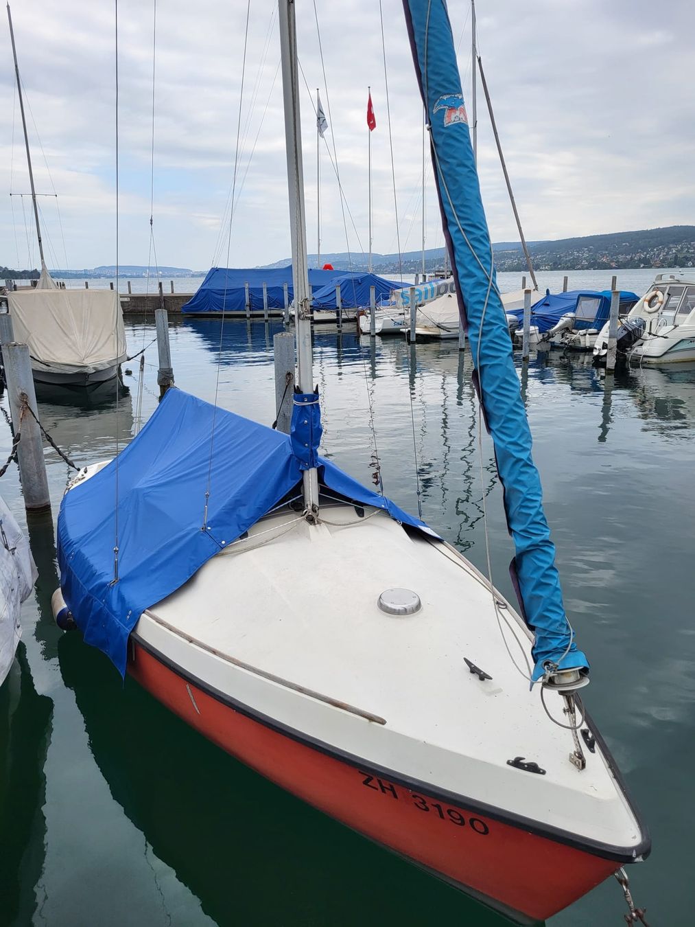 Boote: Segelboot mit Aussenbordmotor – Gebraucht aus Thalwil von aka_dn25