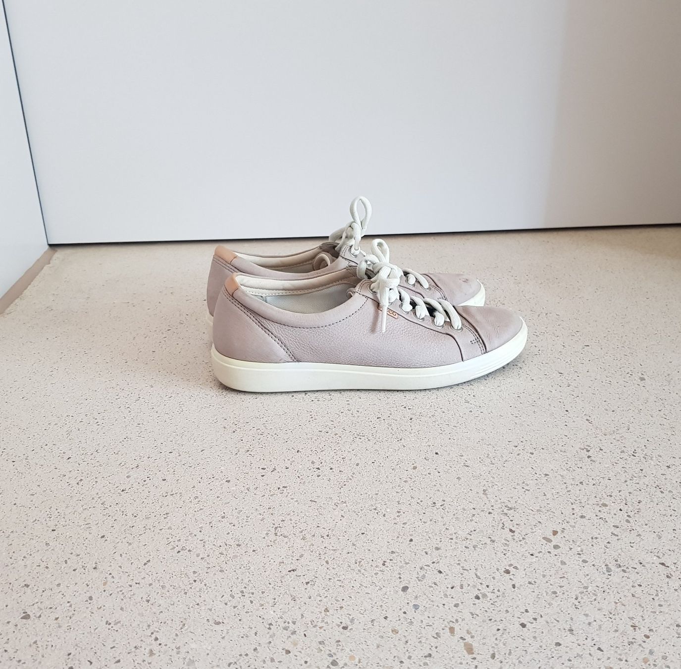 Ecco Scarpe da donna: Ecco Damen Halbschuh Grösse 40 – Usato da Basel venduto da chien008