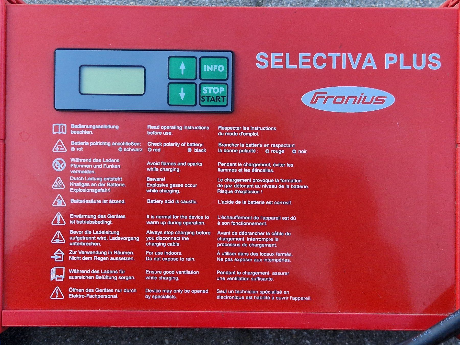 Caricabatterie: Stapler Ladegerät Fronius Selectivea Plus 2065 – Usato da Gampelen venduto da Schmidi887 2